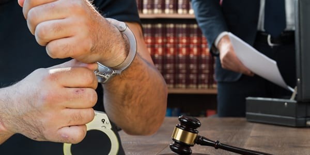 Criminal Defense Lawyer in Delhi: Protecting Your Legal Rights