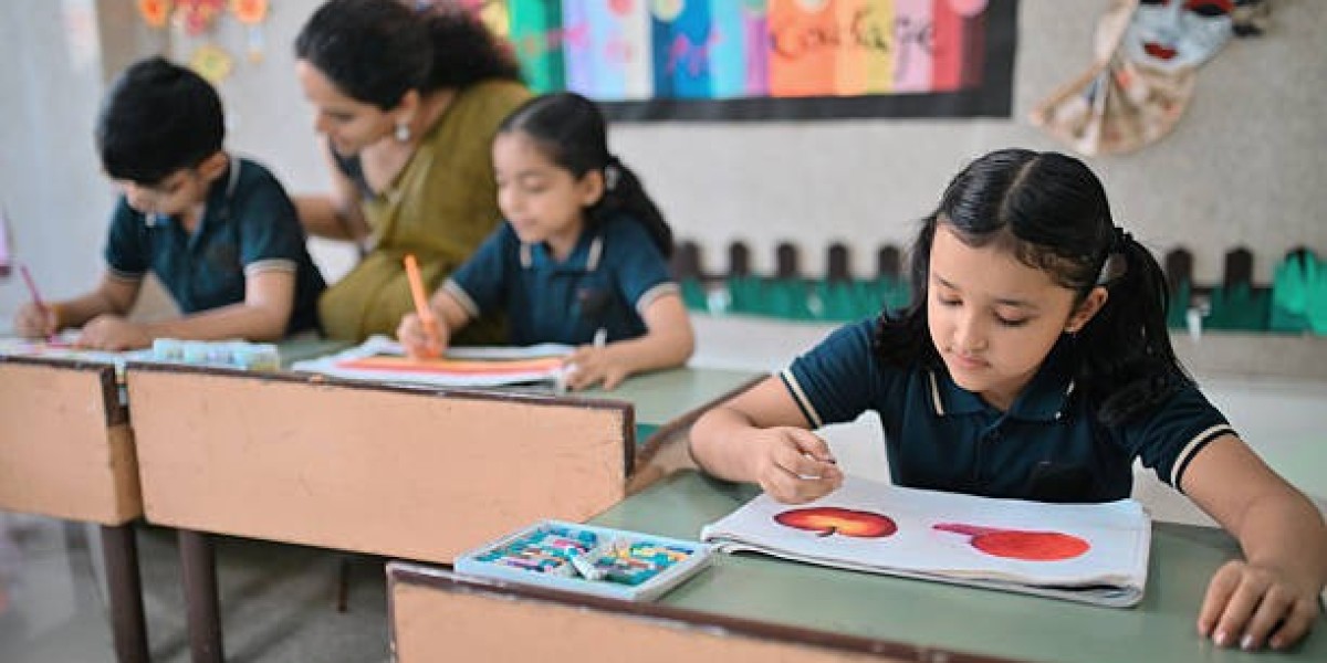 How Summer Creativity Programs Keep Kids Learning and Engaged