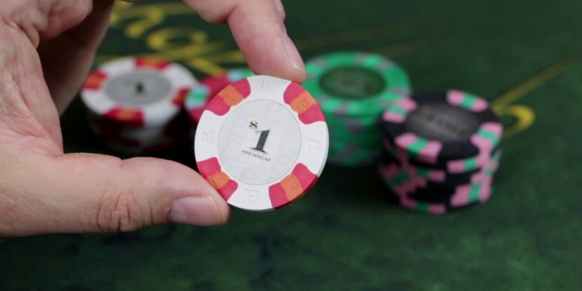 Poker Online in Italia tra Giochi Bonus e Tornei
