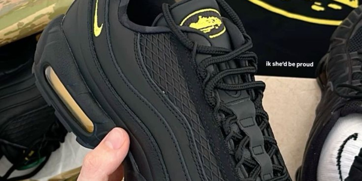 Corteiz Air Max 95 – Trendy Sneakers for Daily Wear