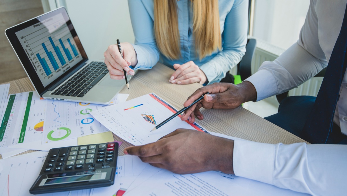 Why Choose Risk Management Consultancy & Online Bookkeeping? – Maple Leaf Auditing