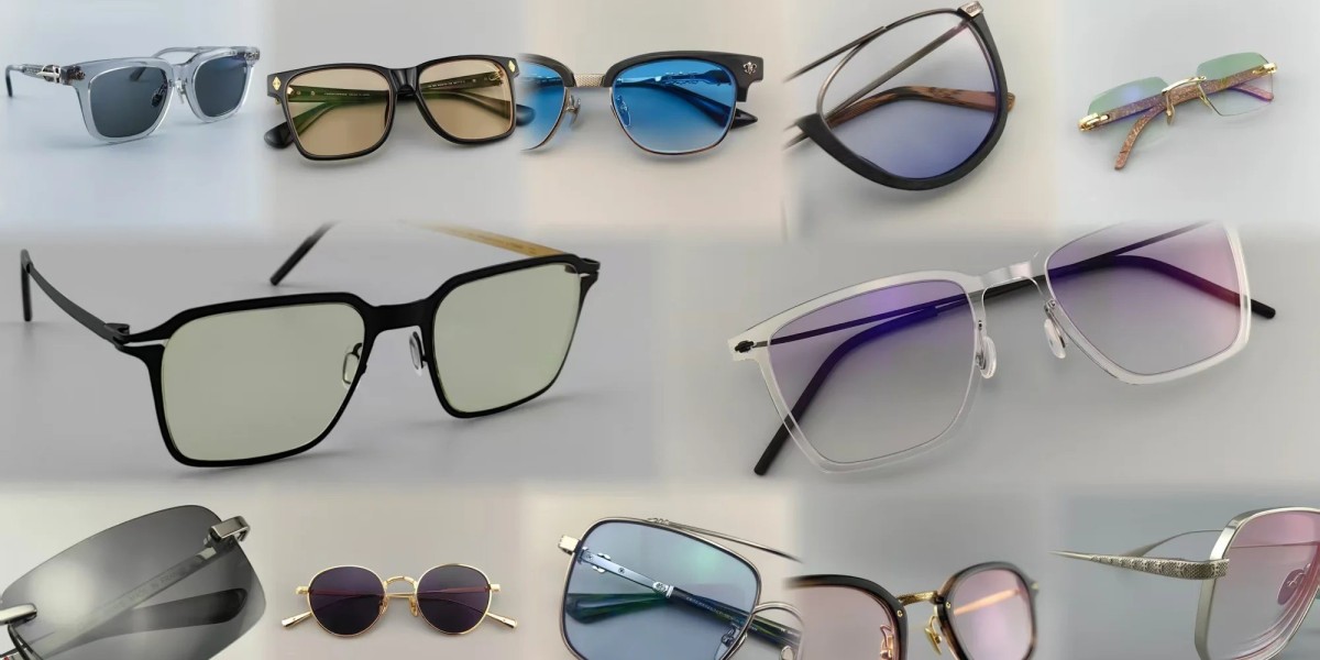 The Complete Guide to Glasses for Wide Faces