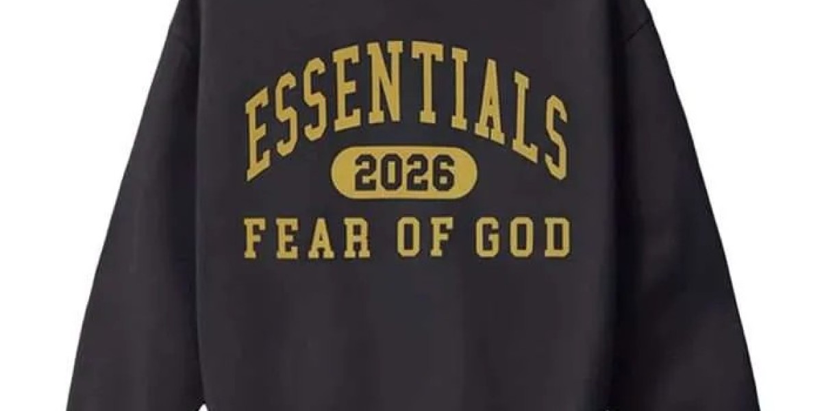 Essentials: The Modern Streetwear Brand Redefining Everyday Fashion